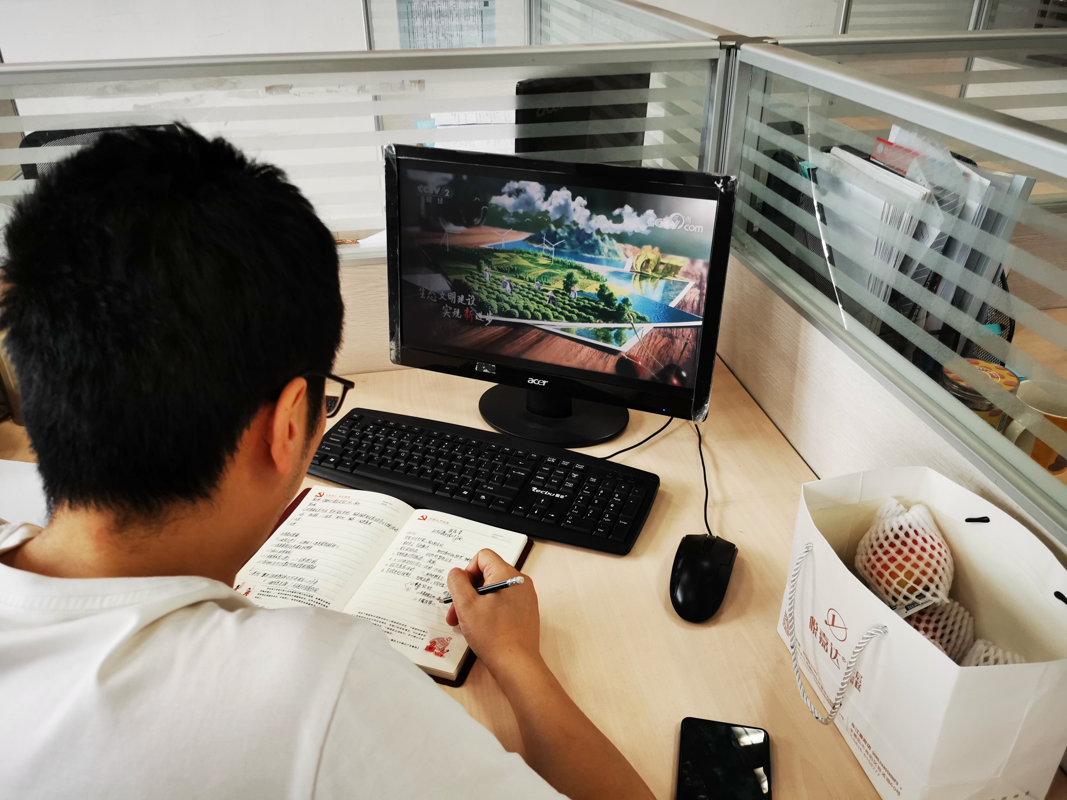 学习红色故事  感受国机精神