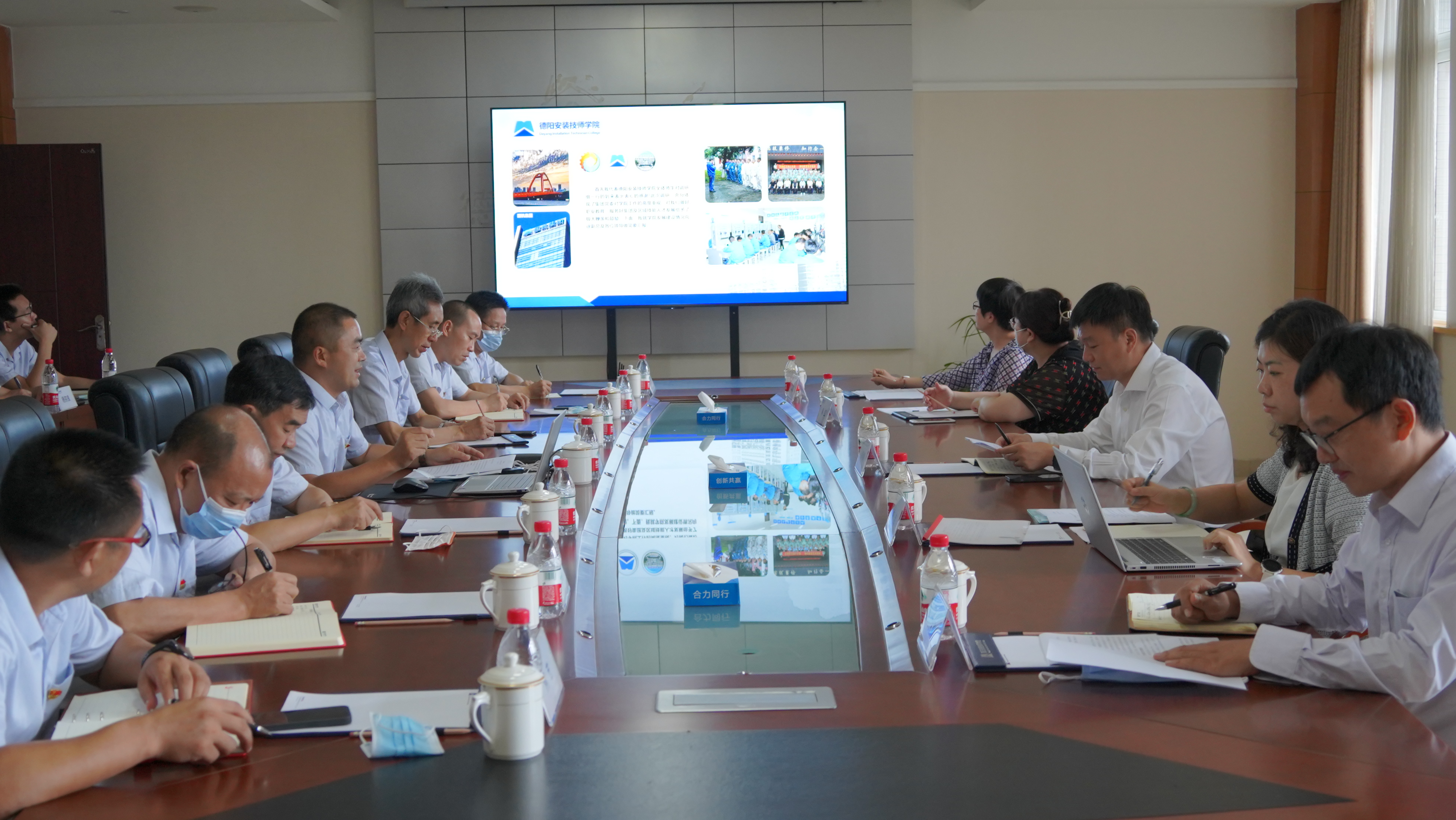 徐昭曦一行到德阳安装技师学院调研