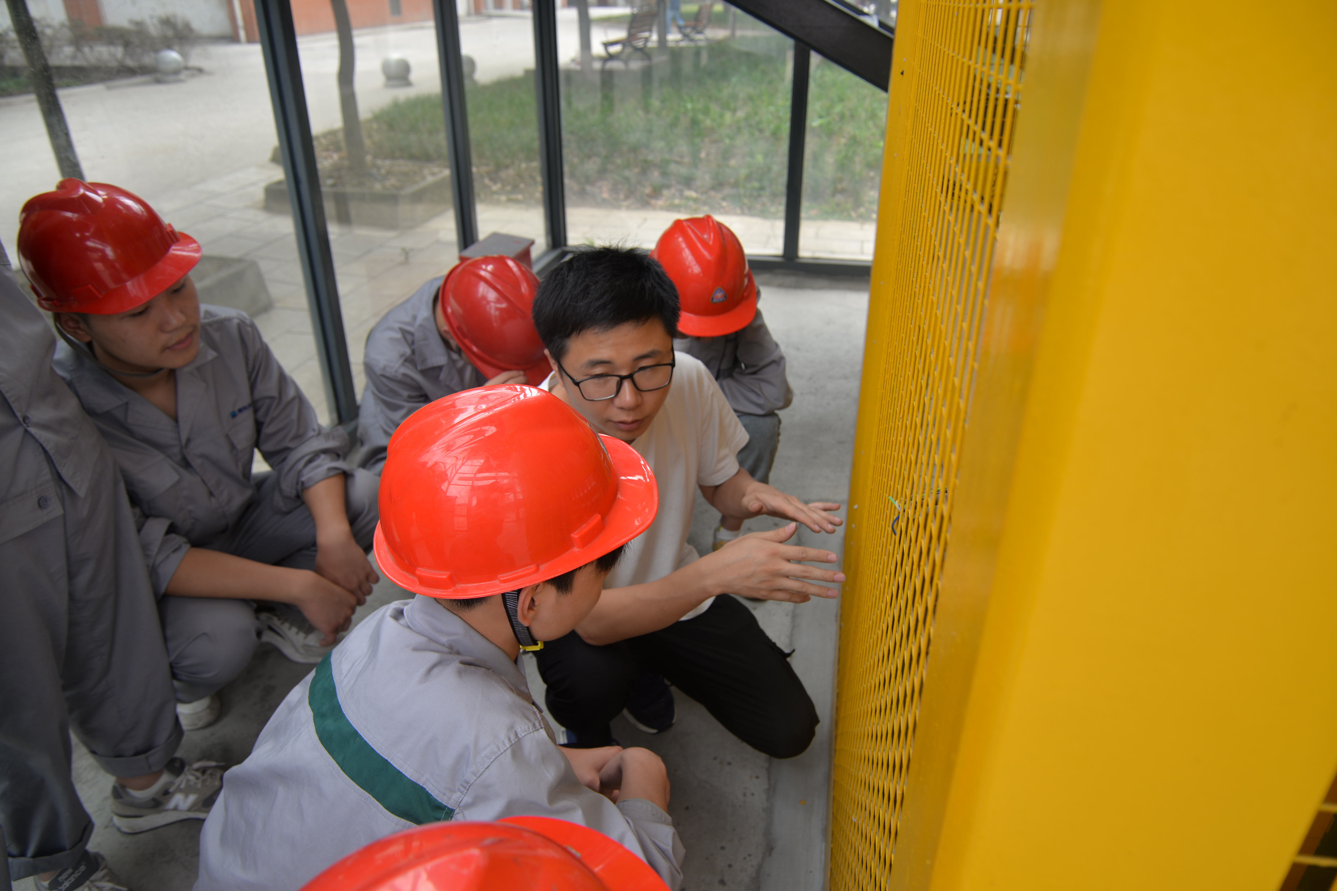 从企业转场学院 企业认识实习不打折